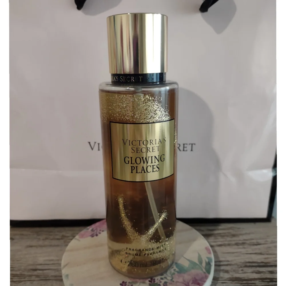 Victoria's Secret Glowing Places Fine Fragrance Mist ๐ - Picture 1 of 2